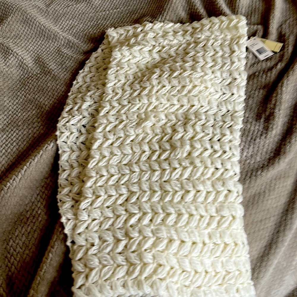 Collection18 Infinity Scarf